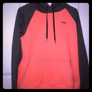 Underarmour sweatshirt